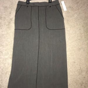 Full length skirt with splits on front and back